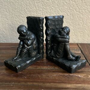 Vintage Henzo Bookends – Seated Boy & Girl, Mid-Century Resin, Netherlands, 5.5"